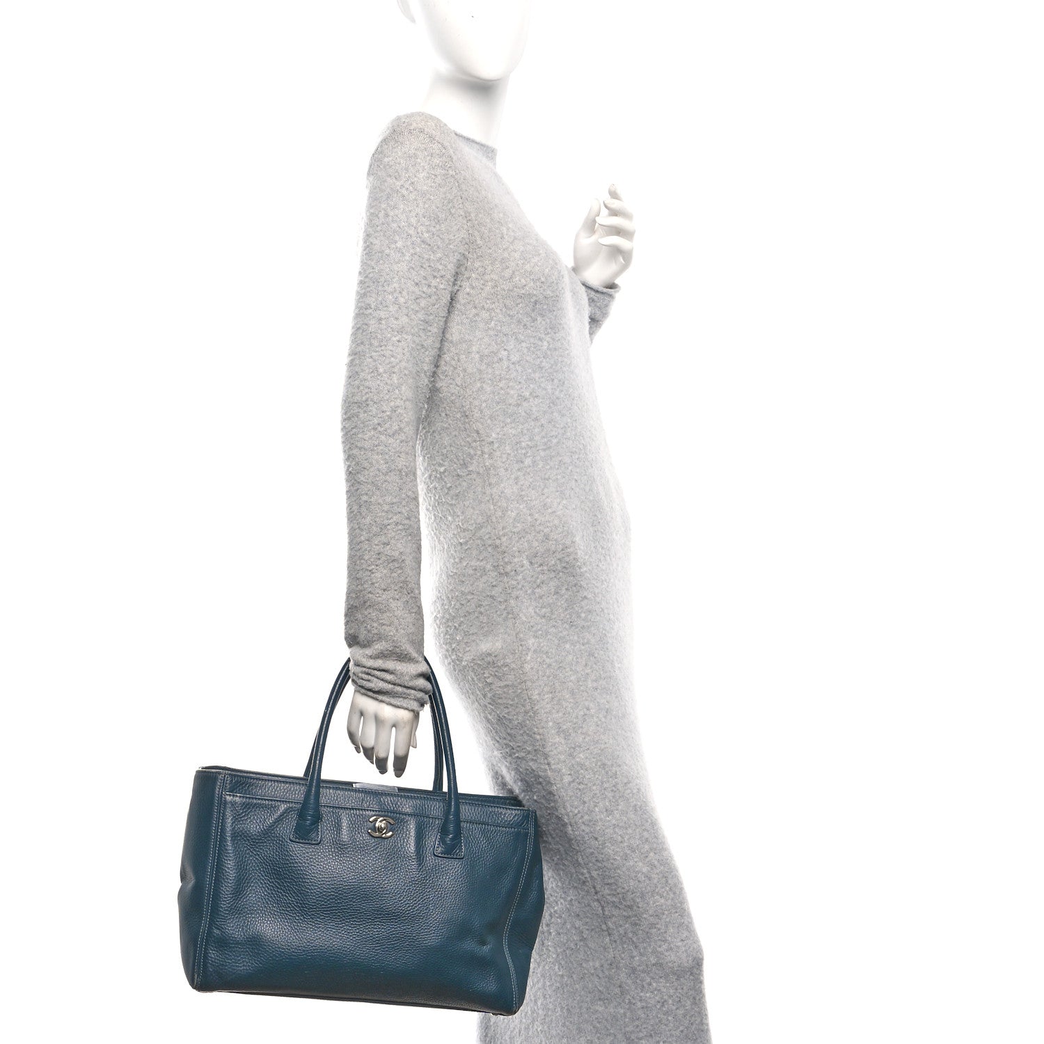 Chanel Calfskin Cerf Executive Shopper Tote Blue 2 of 10