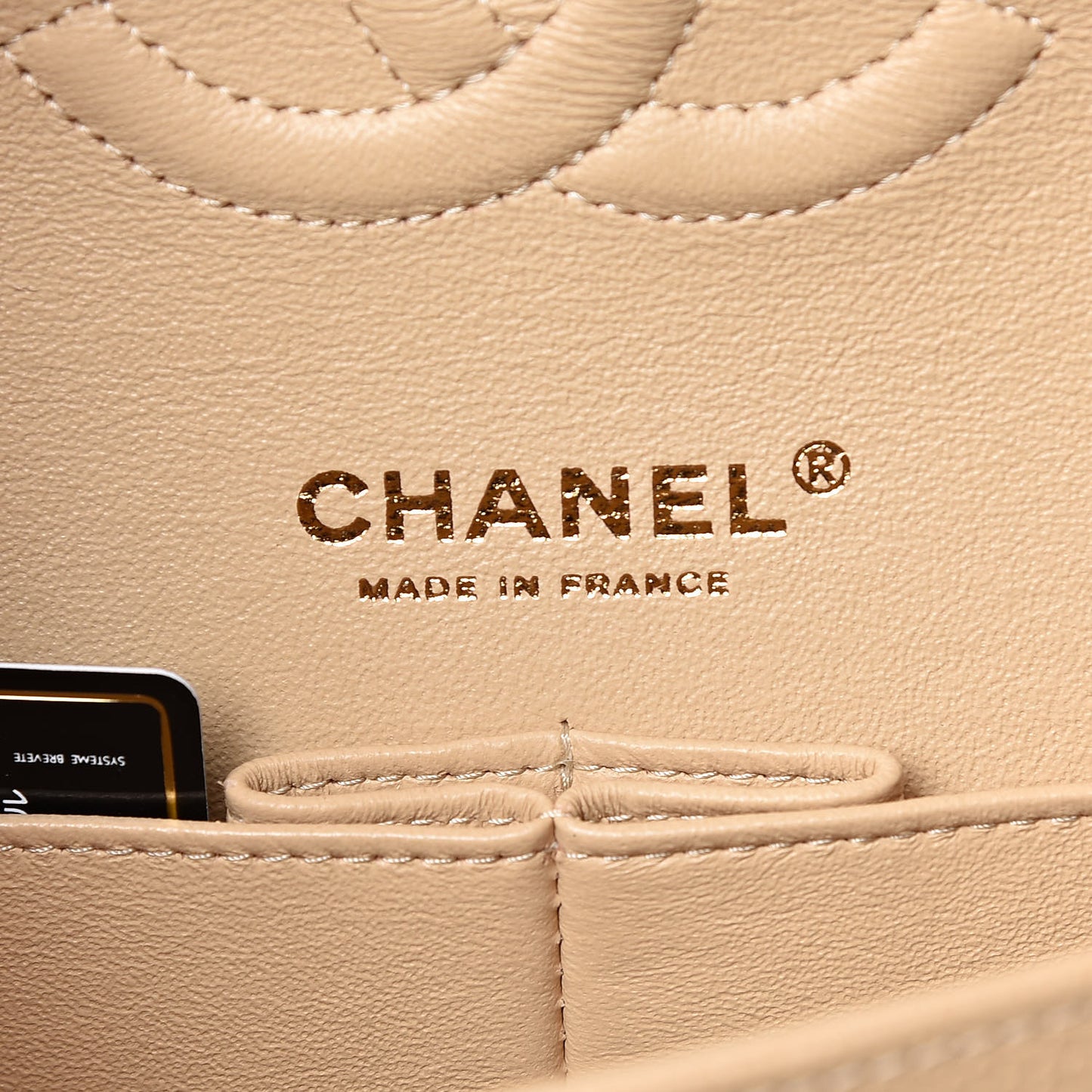 Caviar Quilted Medium Double Flap Beige Clair