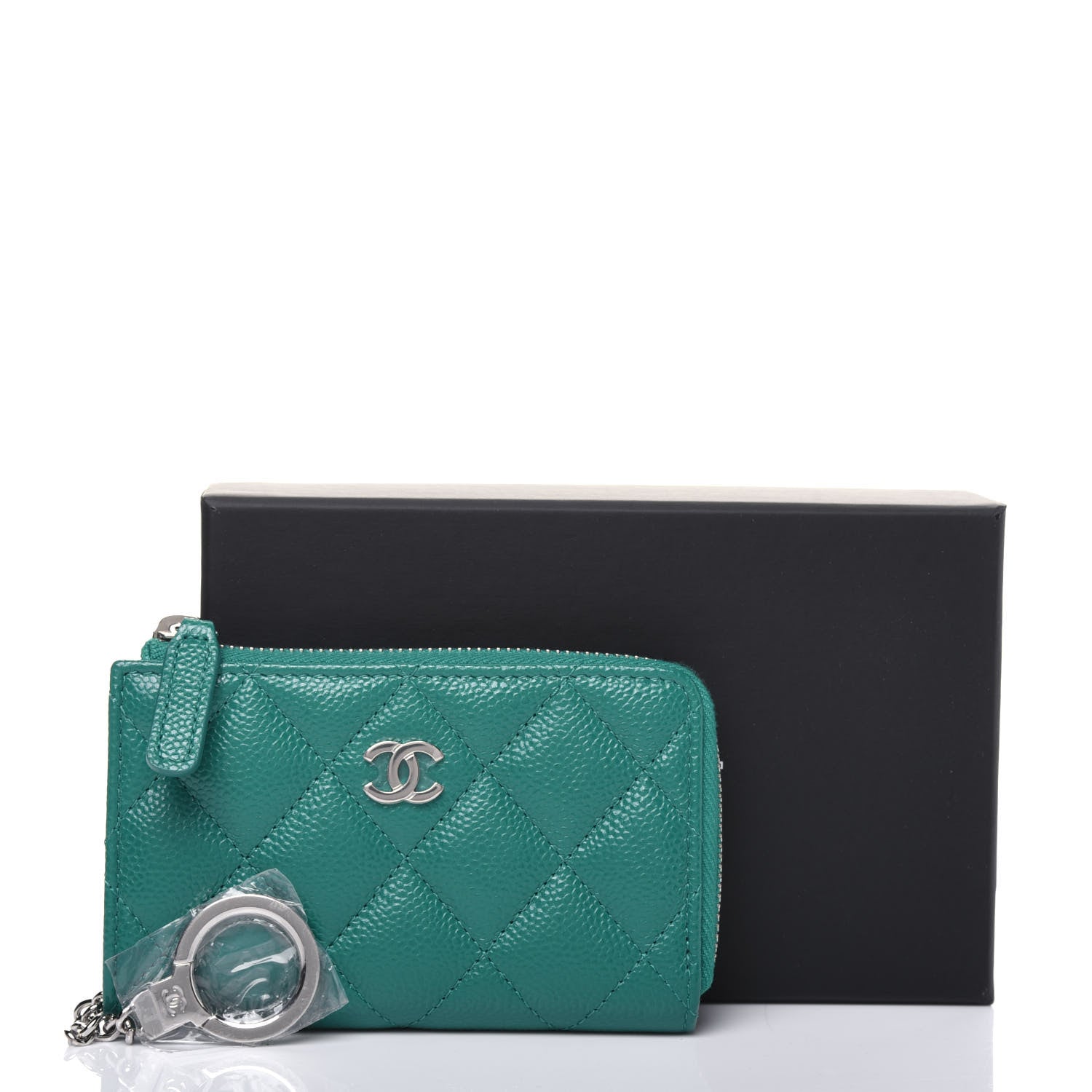 Chanel Caviar Quilted Zipped Key Holder Case Green 15 of 15