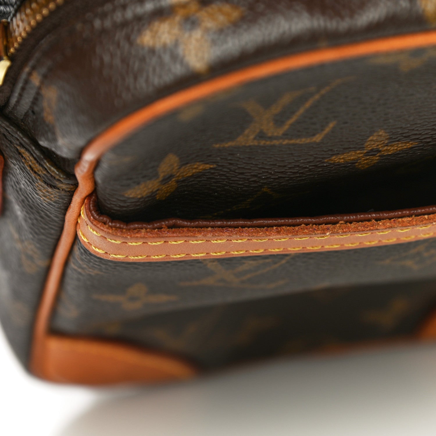 Louis Vuitton Monogram Danube 21 18 of 22