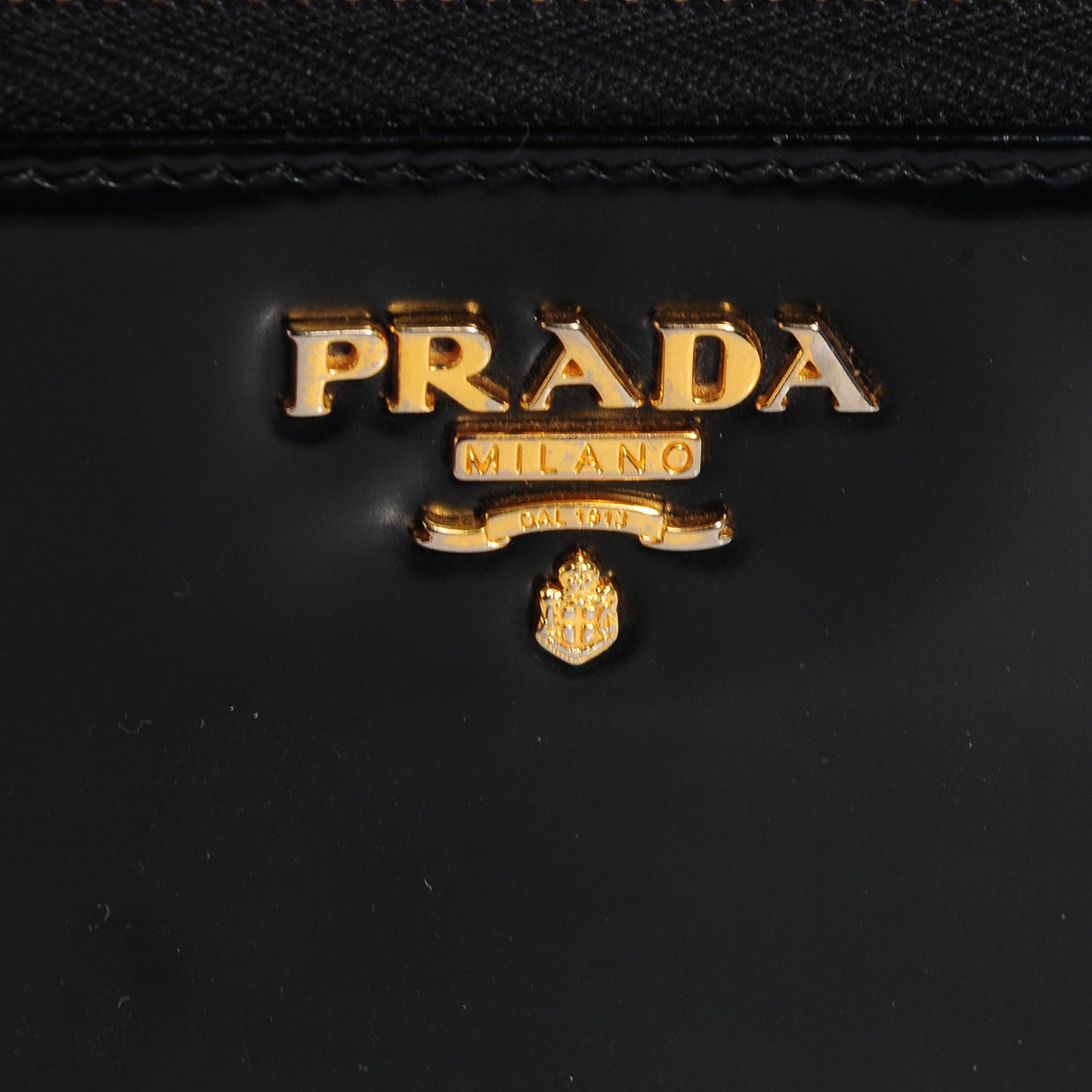 Spazzolato Zip Around Wallet Nero Black
