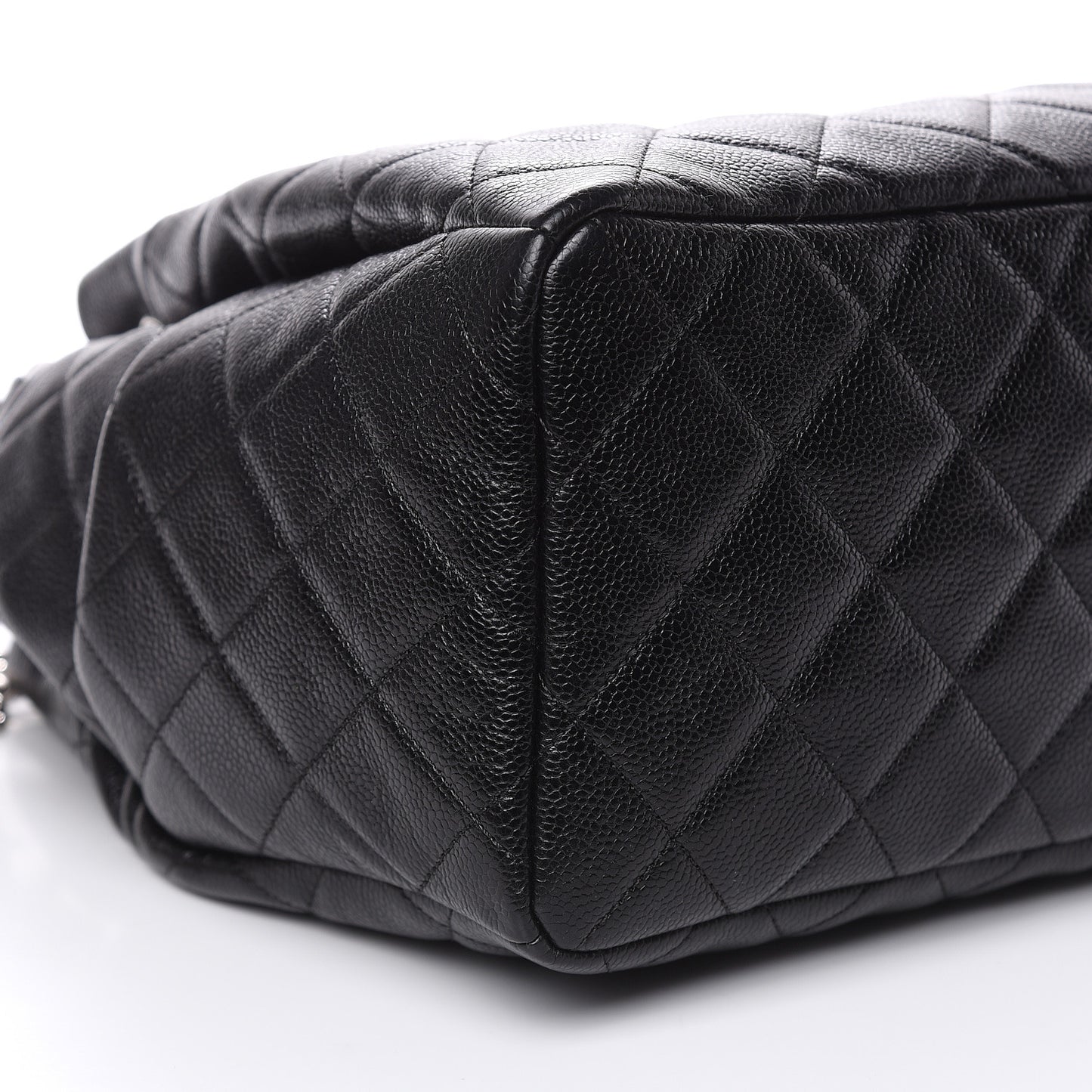Grained Calfskin Quilted Medium CC Chain Bucket Drawstring Bag Black
