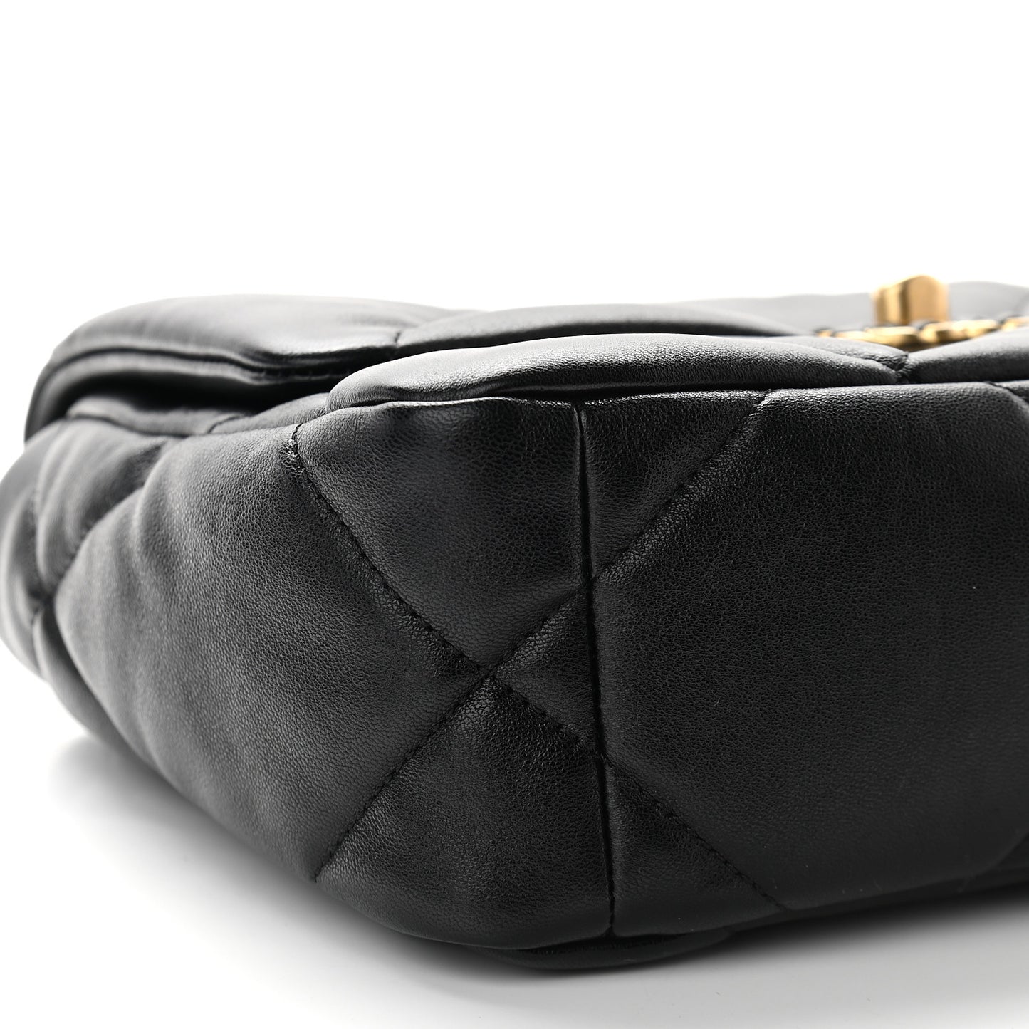 Lambskin Quilted Medium Chanel 19 Flap Black
