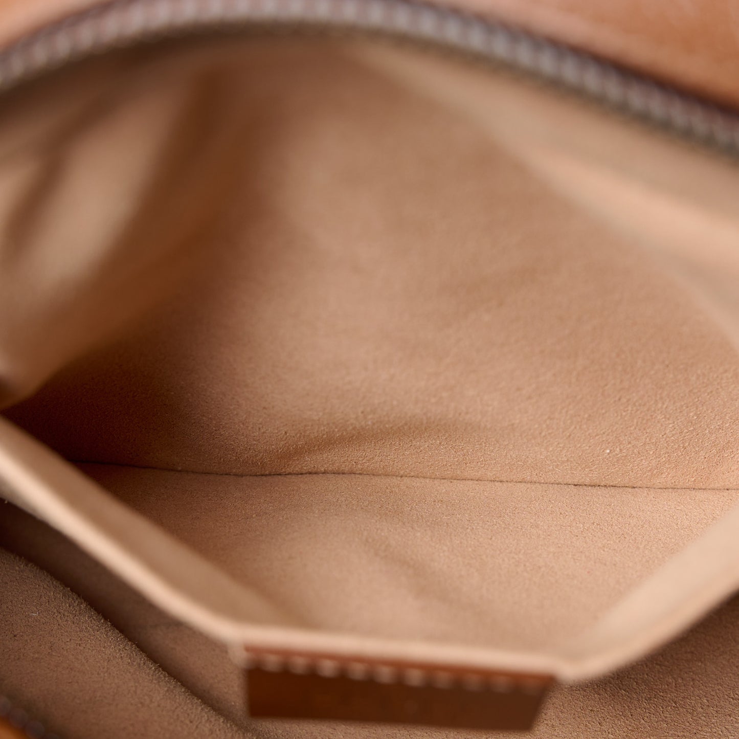 Glazed Calfskin Matelasse Diagonal Small GG Marmont Chain Shoulder Bag Cuir
