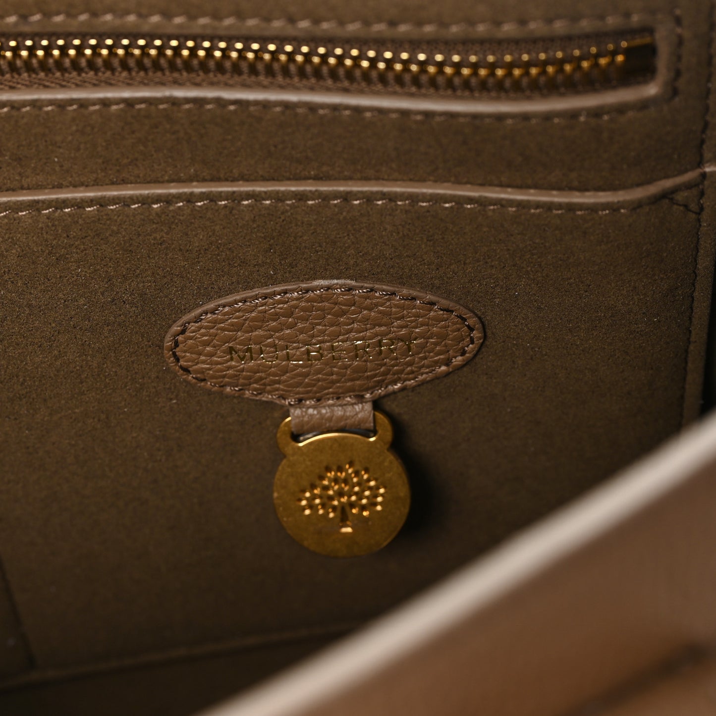 Small Classic Grain Bayswater Dark Beige
