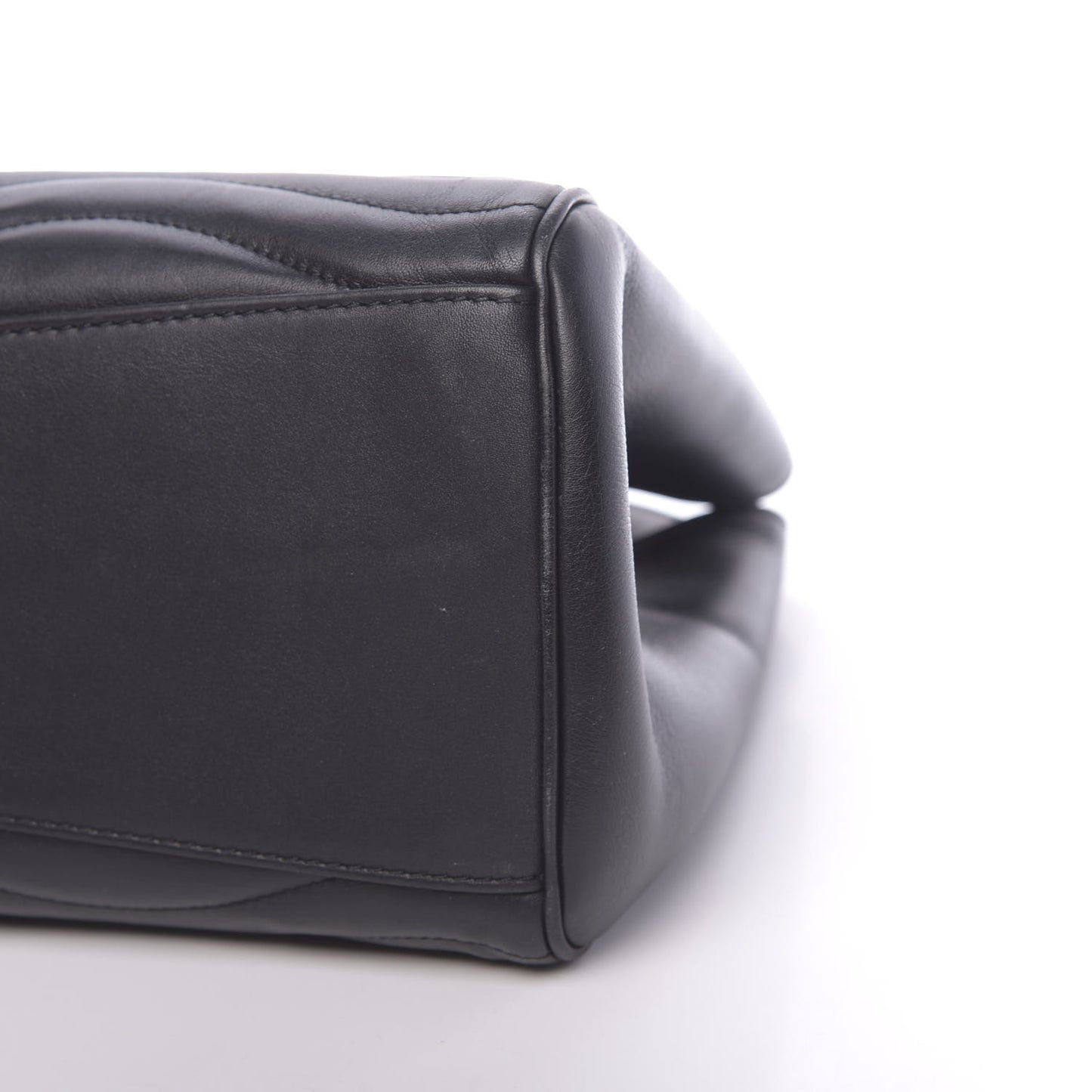 Calfskin New Wave Chain Tote Black