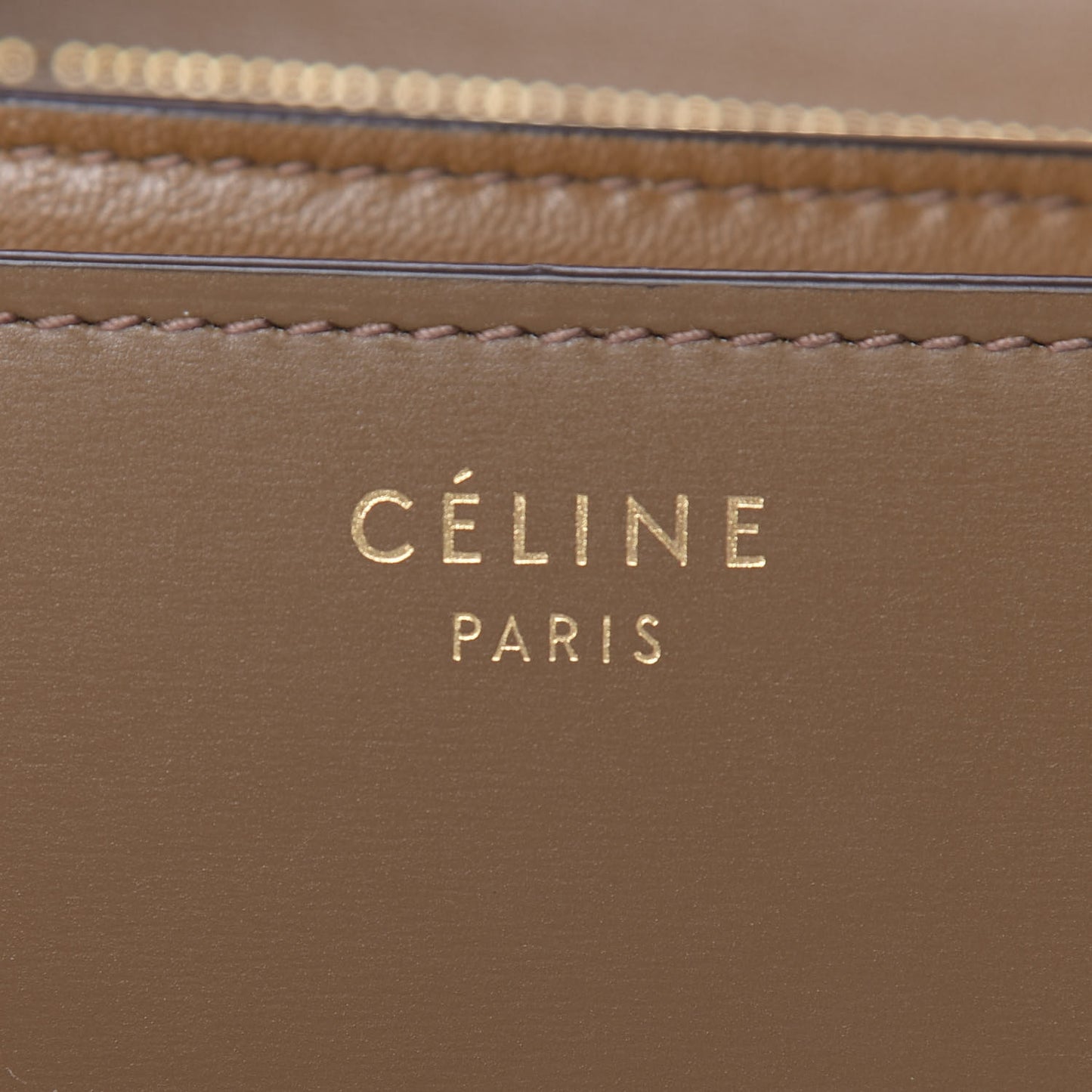Box Calfskin Medium Classic Box Flap Bag Camel