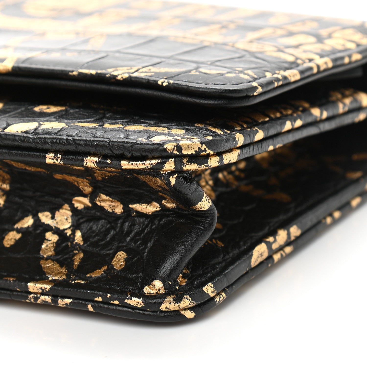 Chanel Calfskin Crocodile Embossed Graffiti 2.55 Cocodile Reissue Wallet On Chain WOC Black Gold 11 of 12