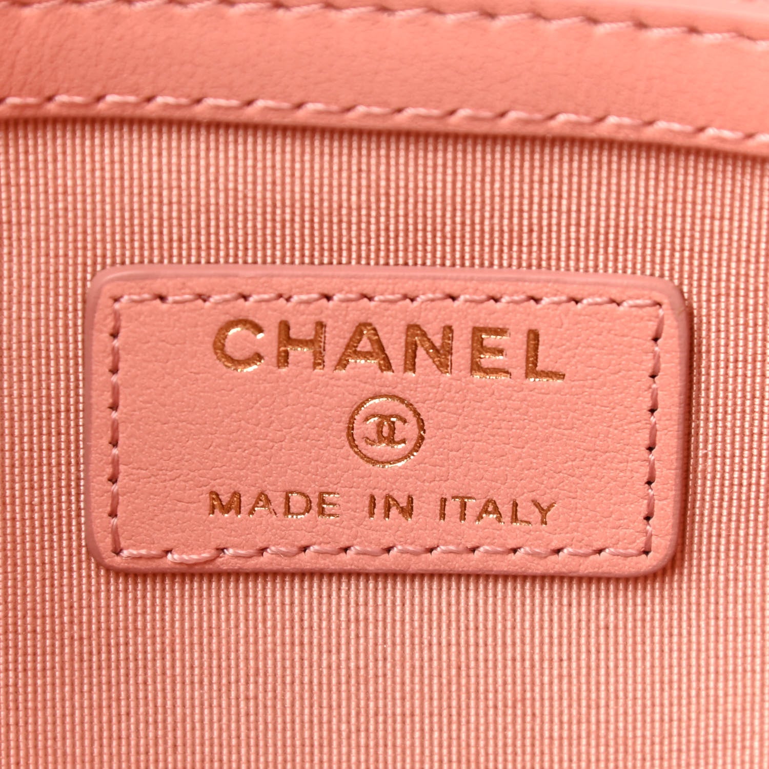 Chanel Caviar Quilted Ombre Medium Cosmetic Case Coral 6 of 12