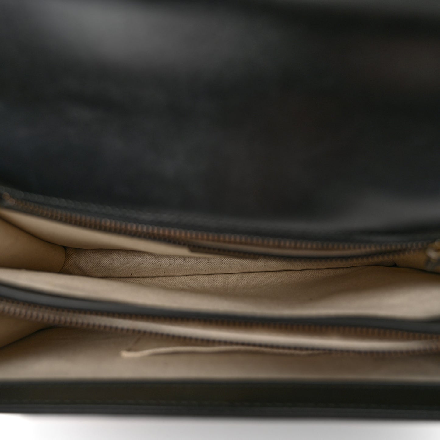 Calfskin Web Heart Medium GG Marmont Chain Handle Bag Black