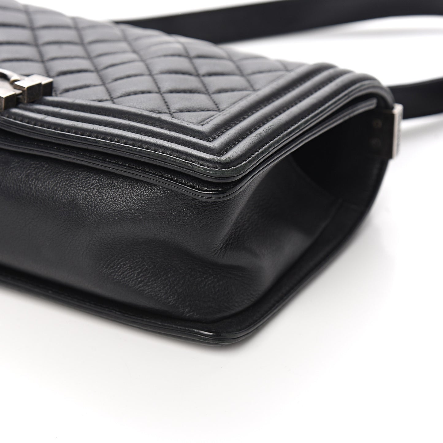 Calfskin Quilted Medium Boy Flap Black