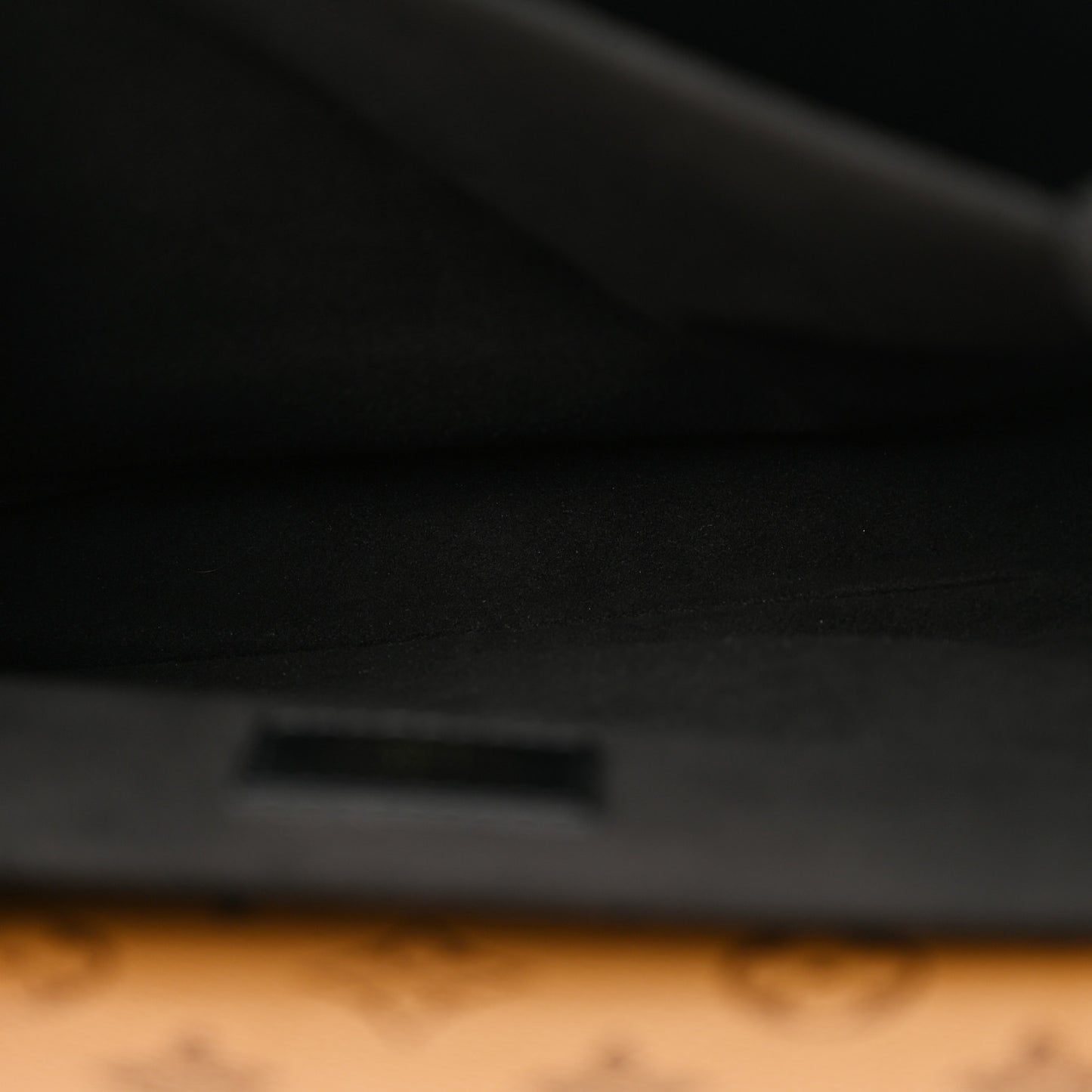 Reverse Monogram Pochette Metis