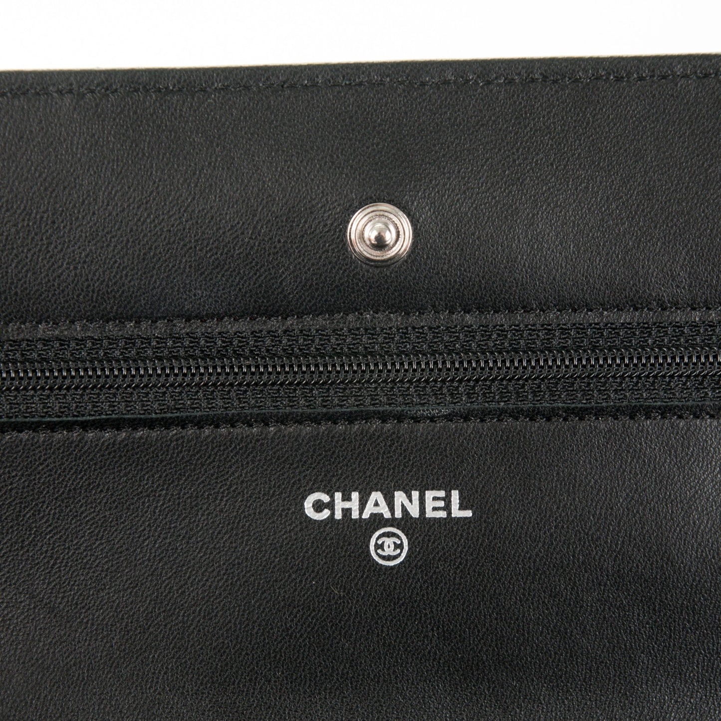 Lambskin Quilted Wallet On Chain WOC Black