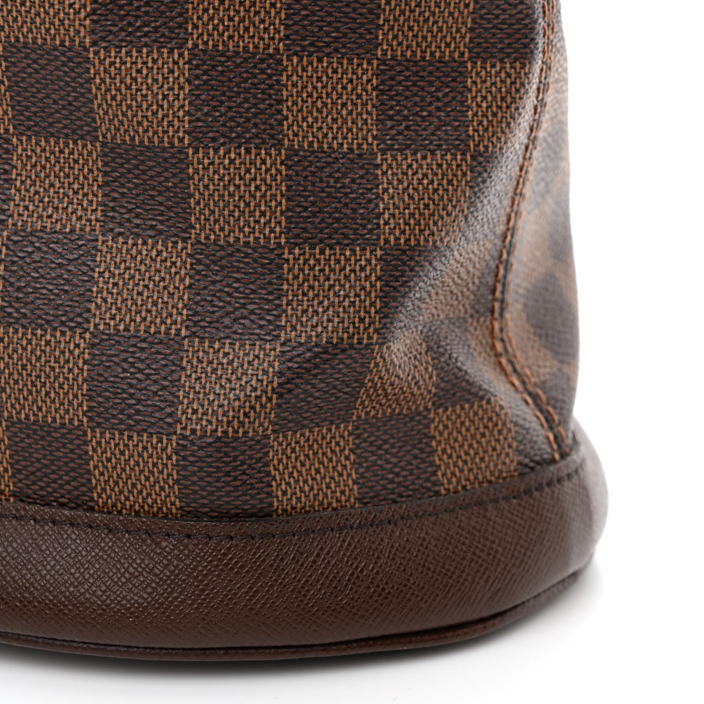 Damier Ebene Marais Bucket 23