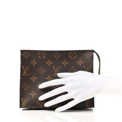Louis Vuitton Monogram Toiletry Pouch 19 3 of 9