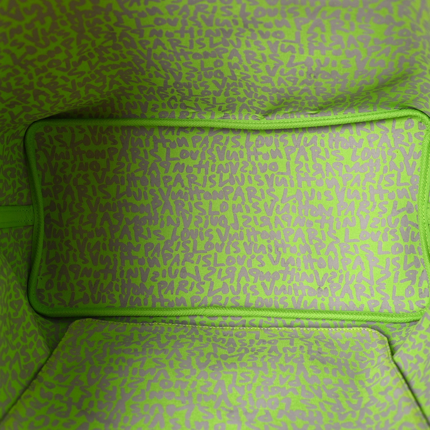 Monogram Graffiti Neverfull GM Green