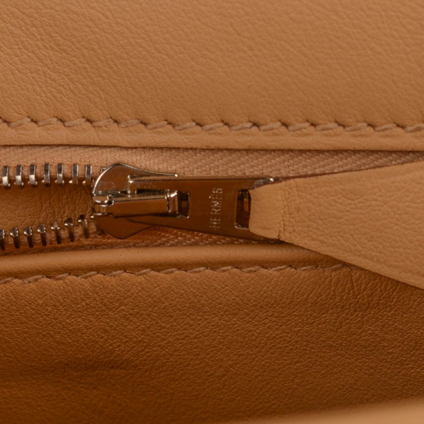 Veau Swift Sac Berline 28 Sable