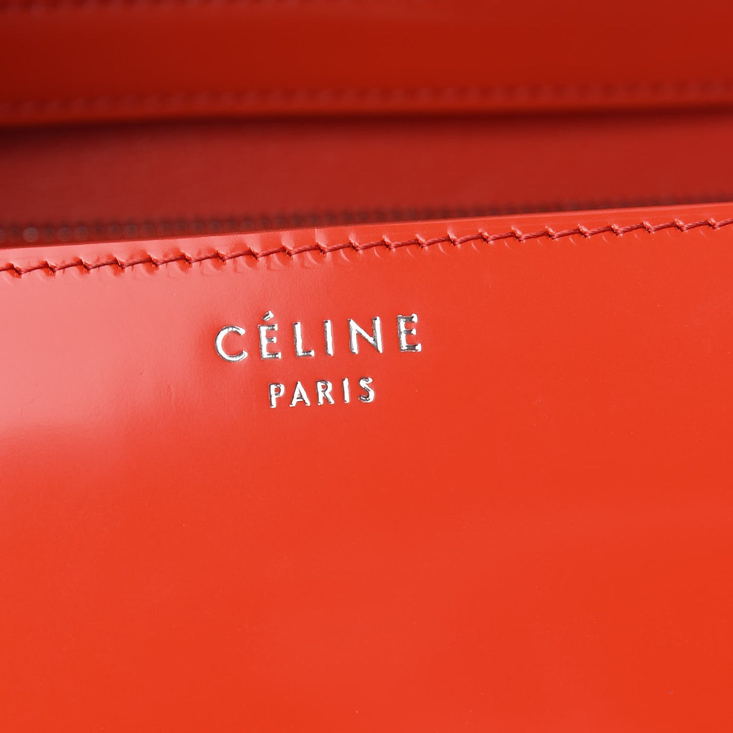 Spazzolato Calfskin Classic Box Medium Flap Vermillion
