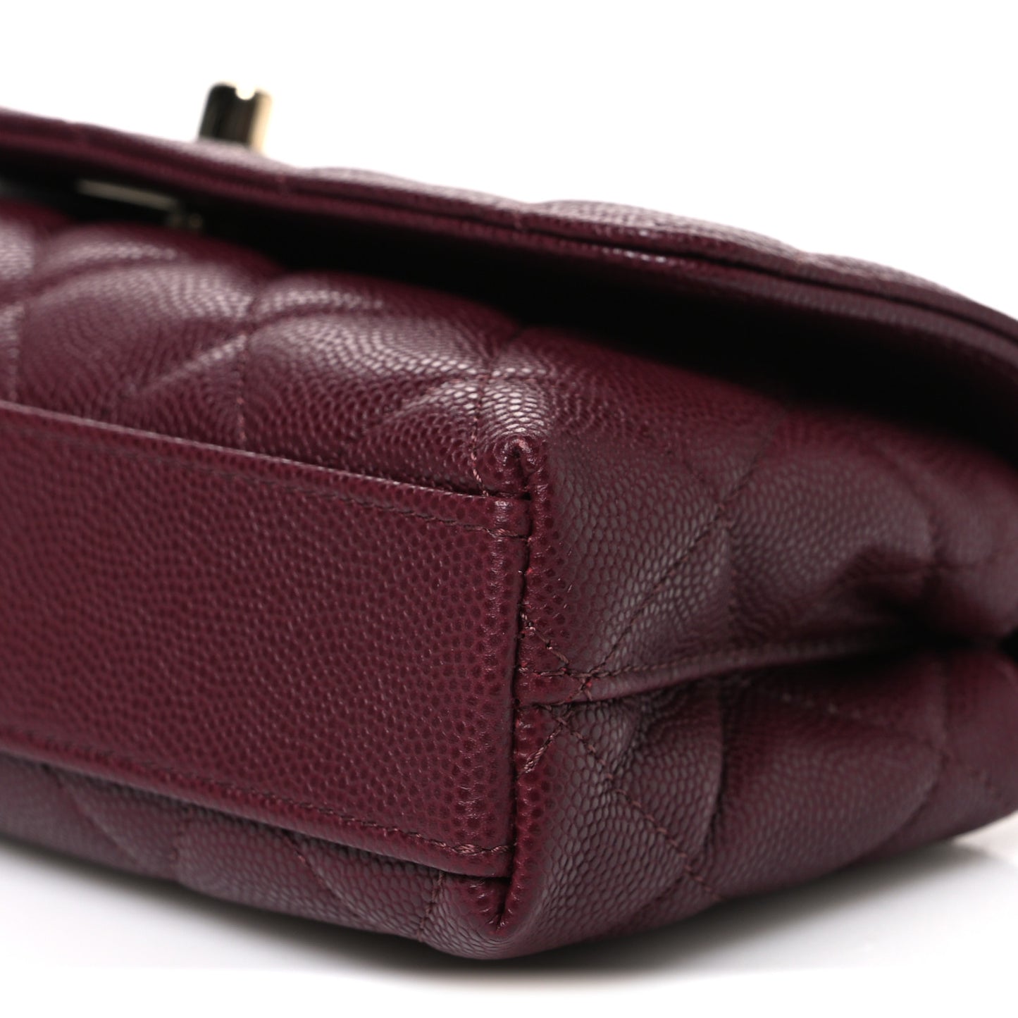 Caviar Quilted Coco Handle East West Clutch With Chain Bordeaux