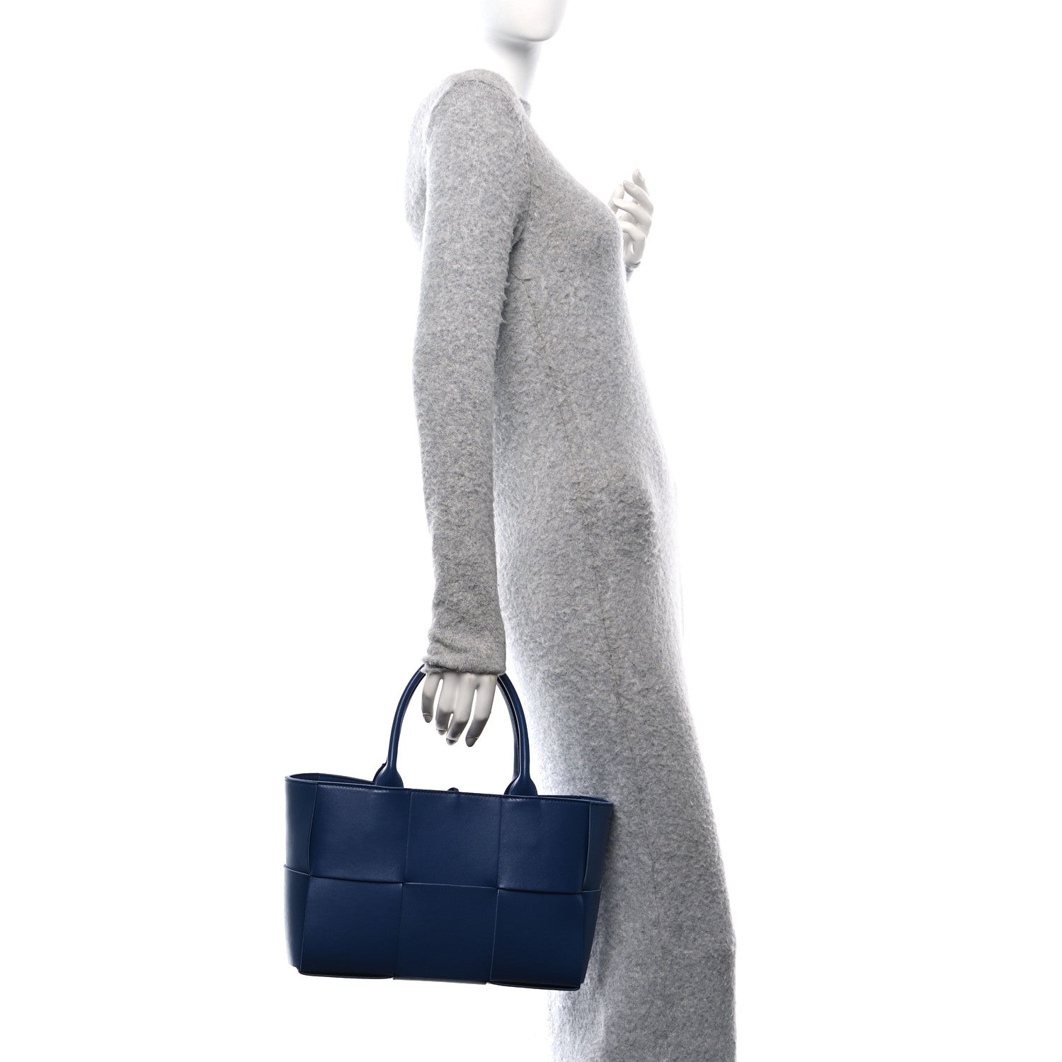 Bottega Veneta Nappa Maxi Intrecciato Small Arco Tote Cruise 3 of 18