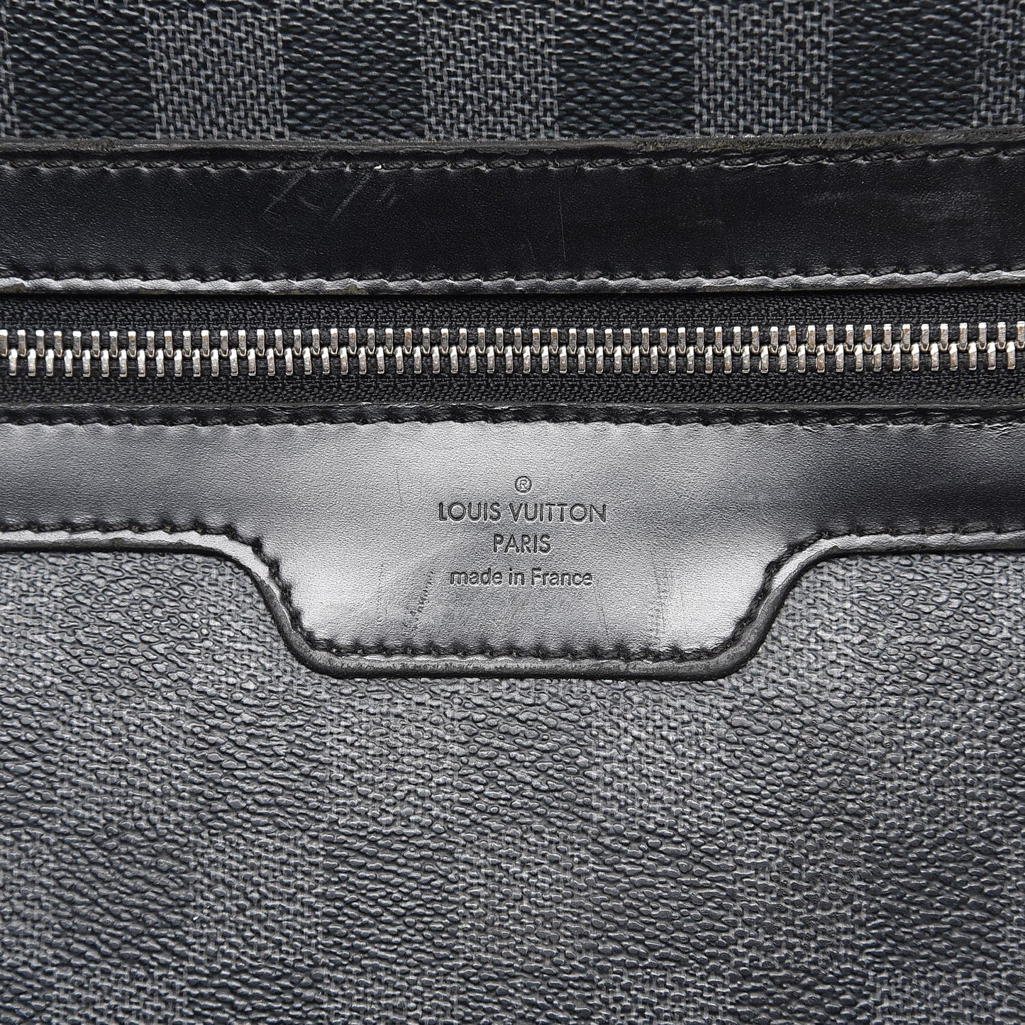 Damier Graphite Pegase 65
