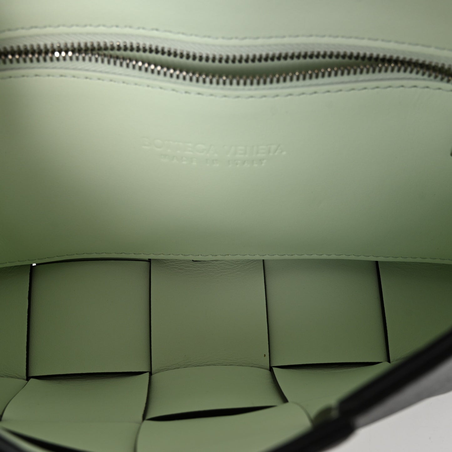 Lambskin Maxi Intreccio Small Cassette Crossbody Bag Ardoise Glacier