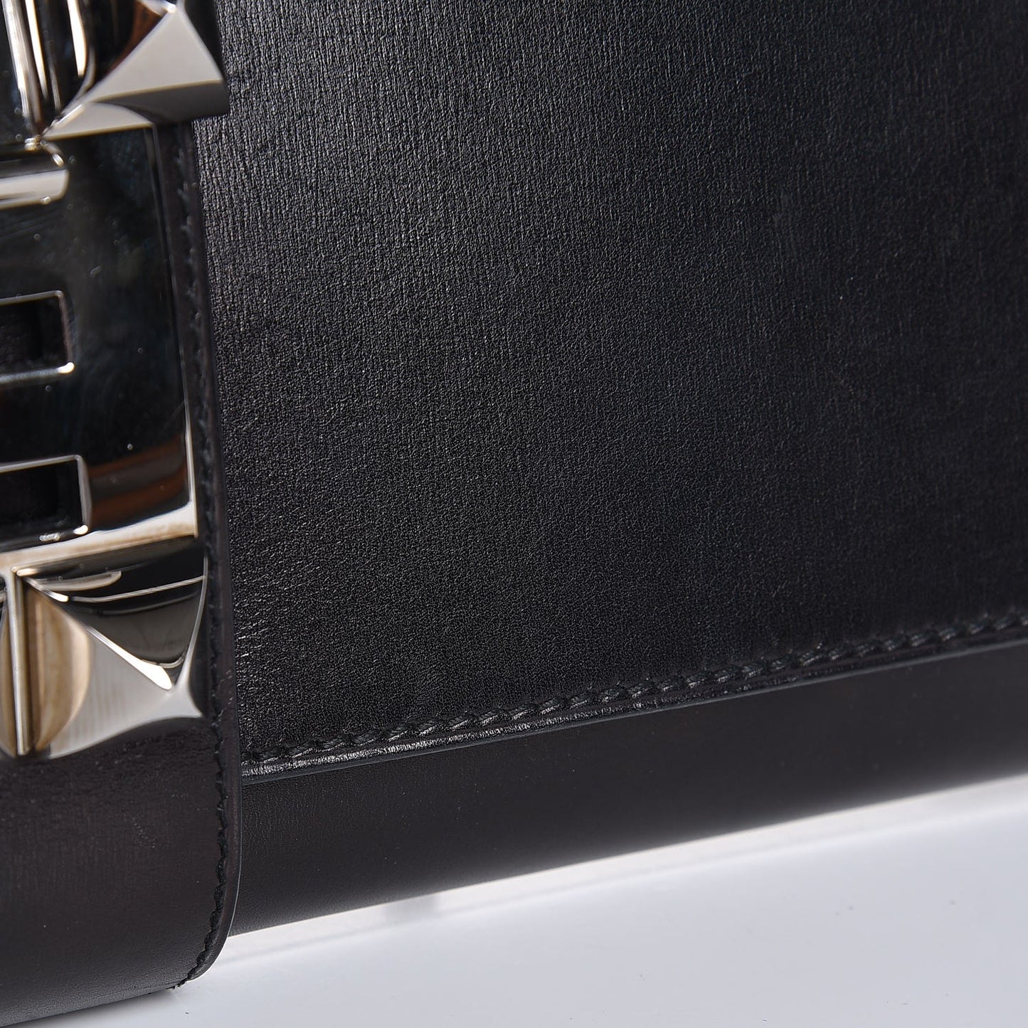 Box Medor 29 Clutch Black