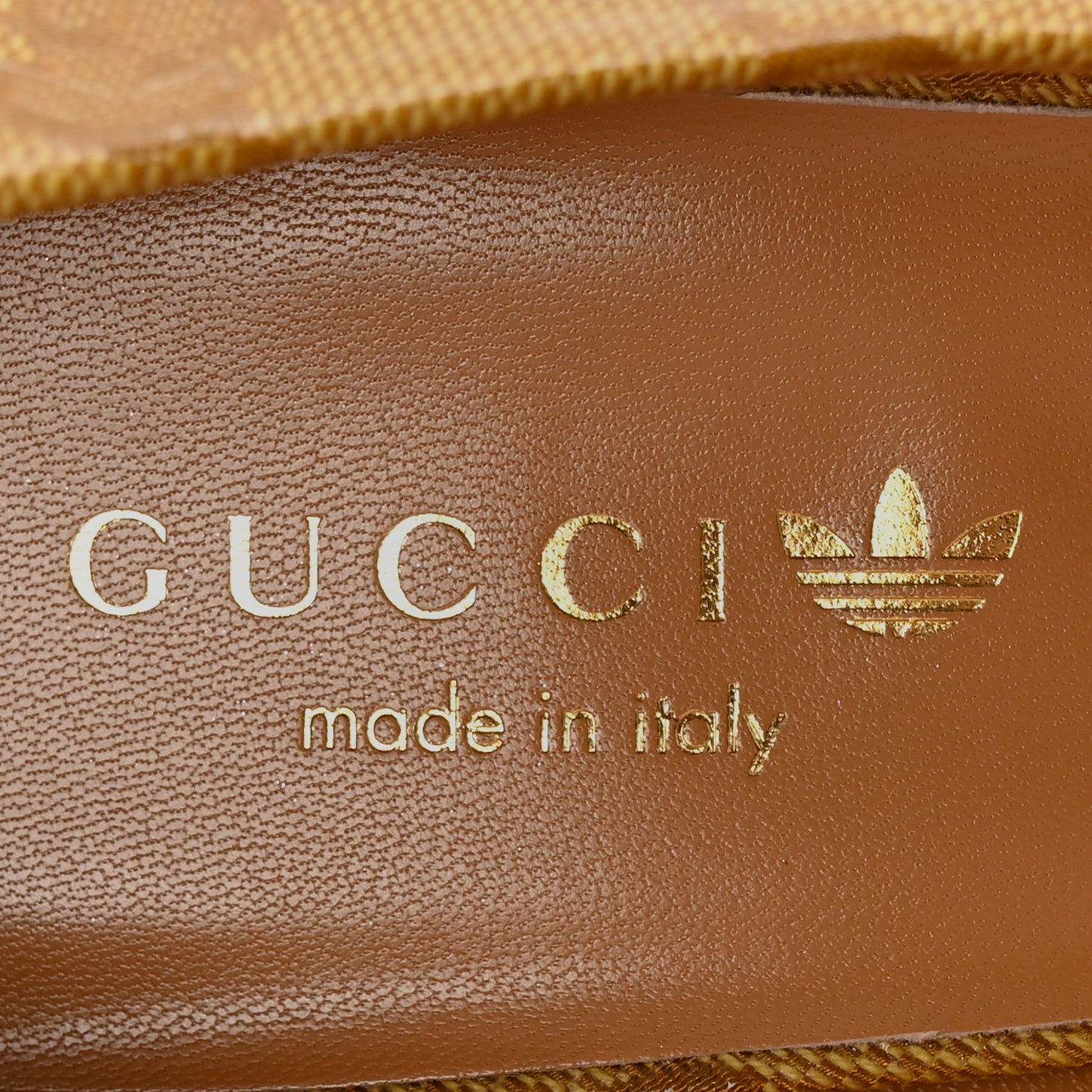 X ADIDAS Vintage GG Crystal Monogram Trefoil Pumps 38 Natural Nut