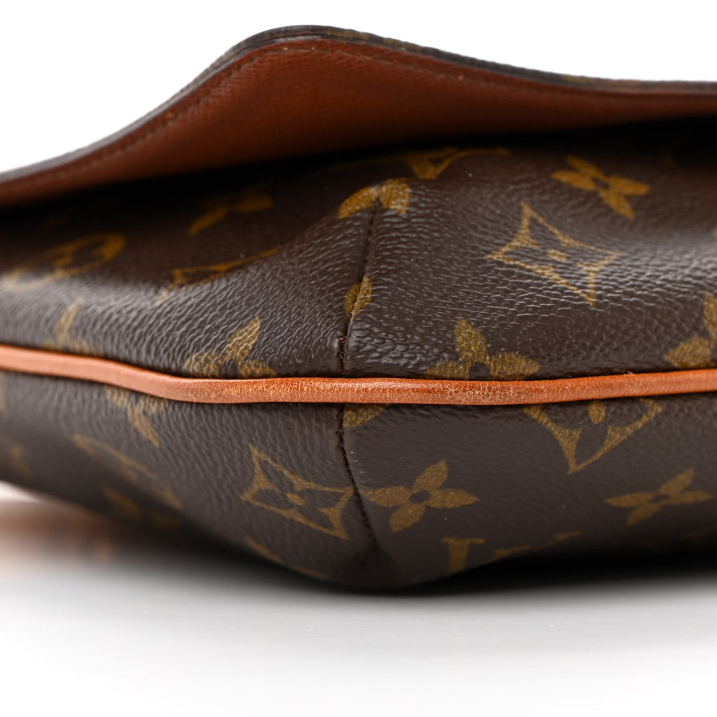 Monogram Musette Tango