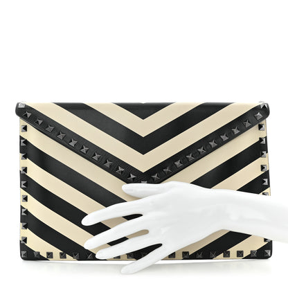 Valentino Garavani Vitello Chevron Rockstud Rolling Envelope Clutch Light Ivory Black 2 of 6