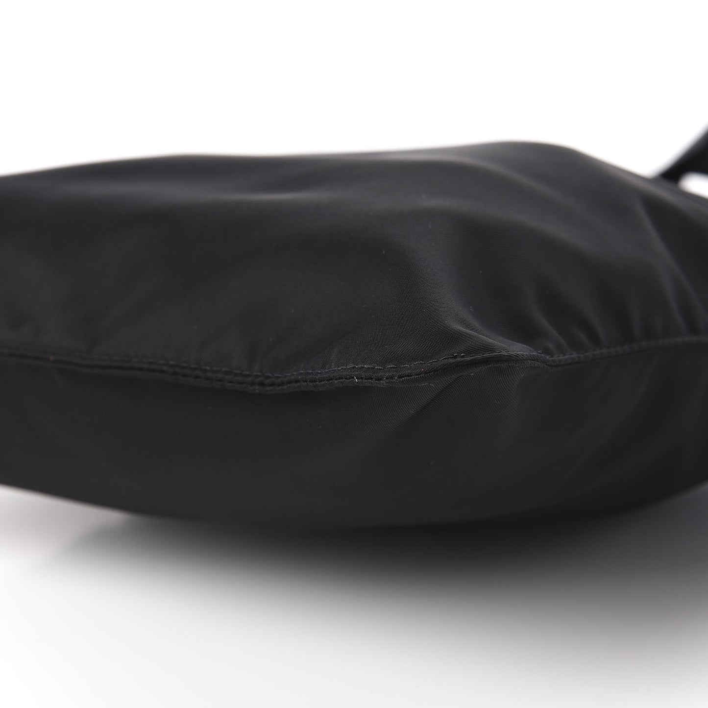 Nylon Flat Messenger Bag Black