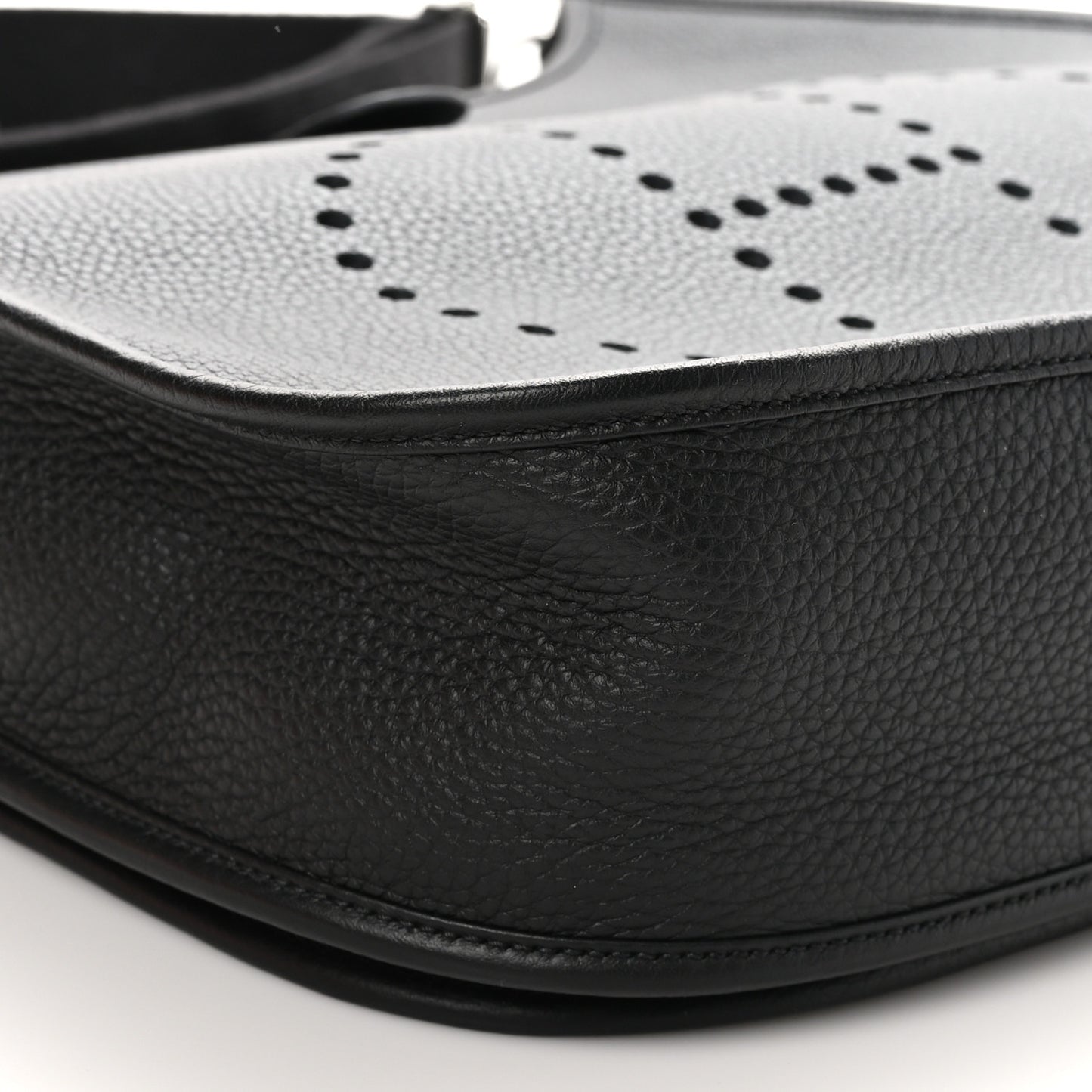 Taurillon Clemence Evelyne III GM Black