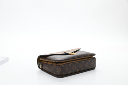 Louis Vuitton Reverse Monogram Pochette Metis 6 of 15