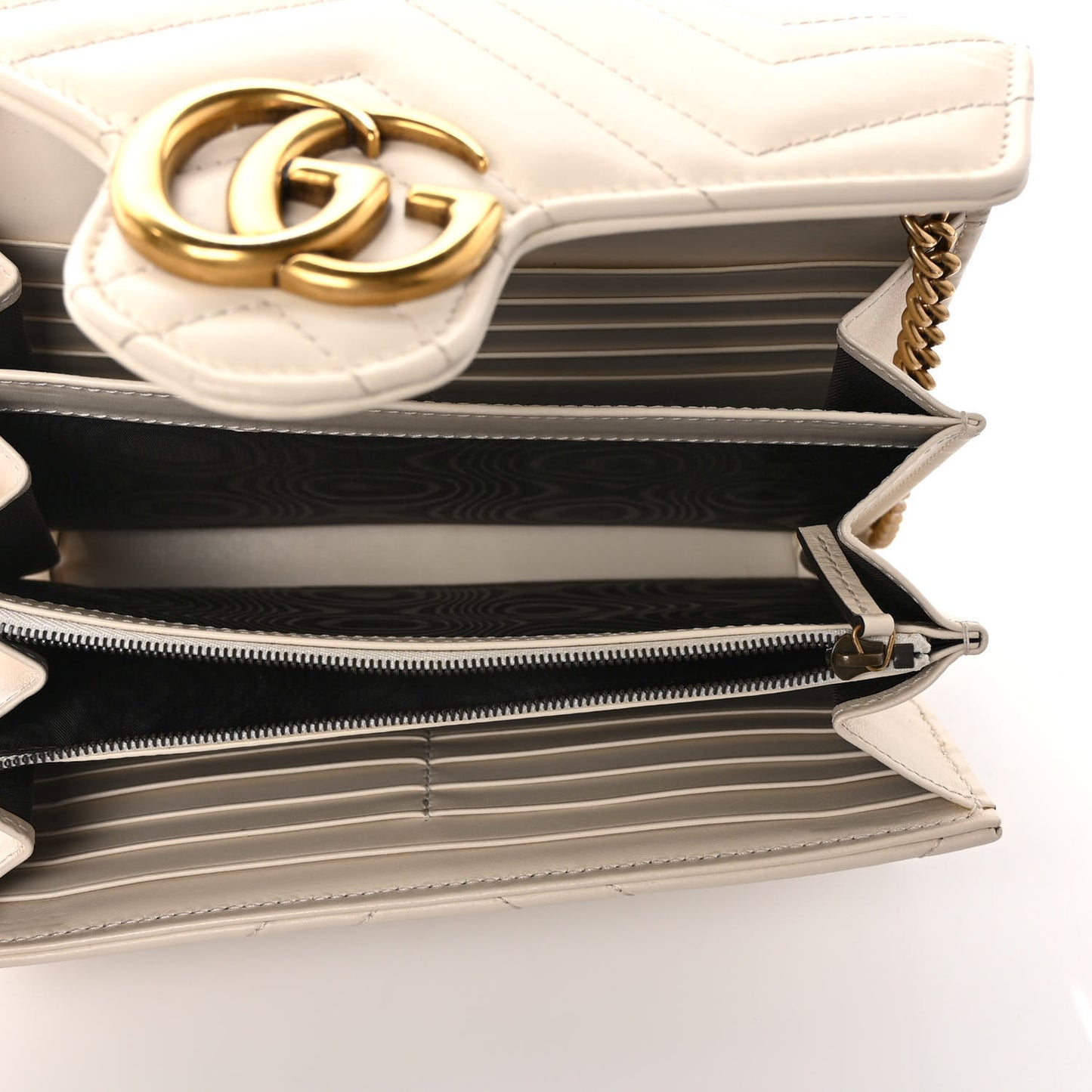 Calfskin Matelasse GG Marmont Chain Wallet Mystic White