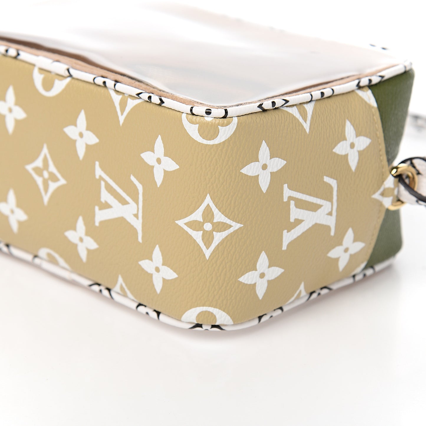 Monogram Giant Beach Pouch Kaki