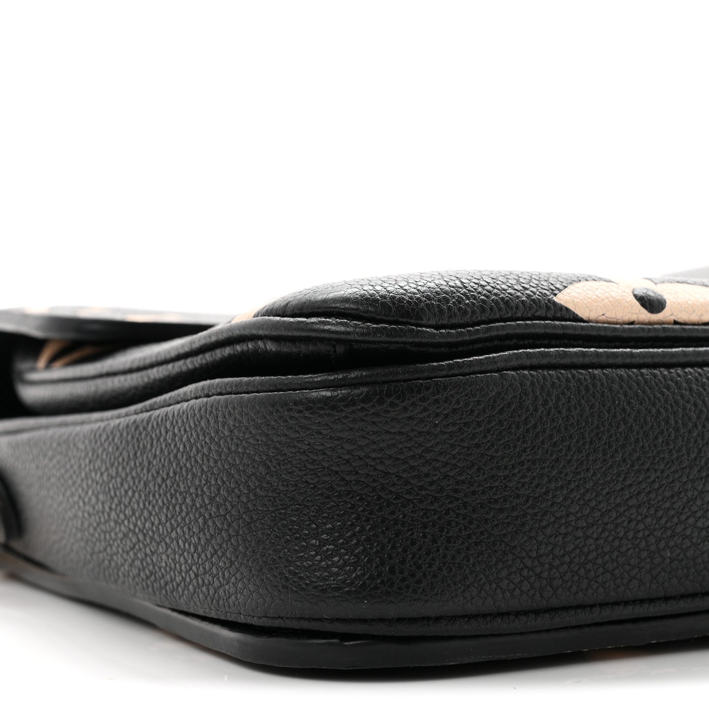 Empreinte Monogram Giant Pochette Metis Black Beige