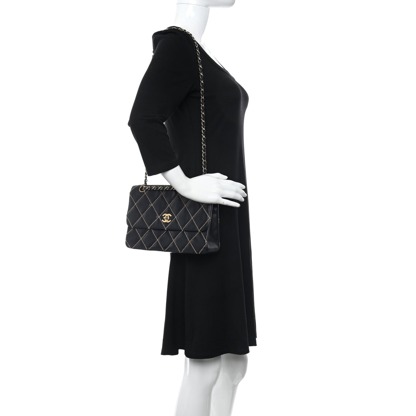 Calfskin Diamond Stitch Surpique Flap Black