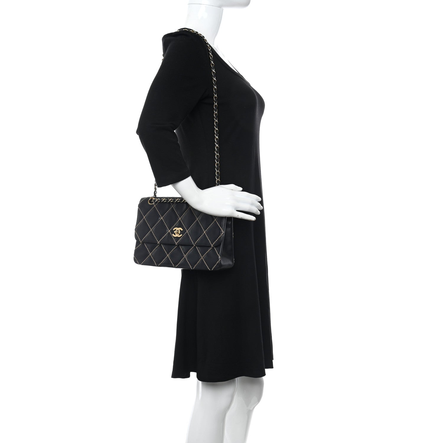 Chanel Calfskin Diamond Stitch Surpique Flap Black 2 of 10
