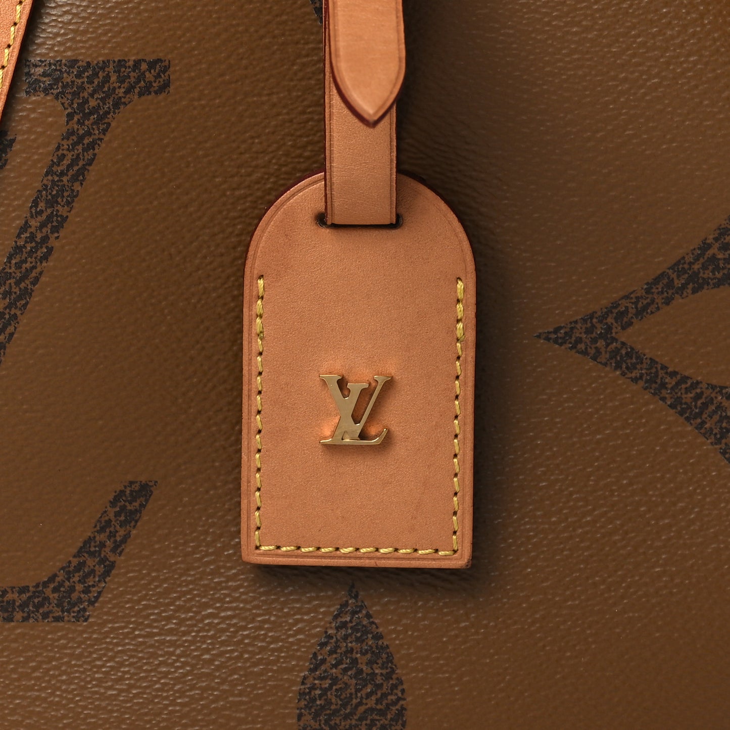 Reverse Monogram Giant Boite Chapeau Souple