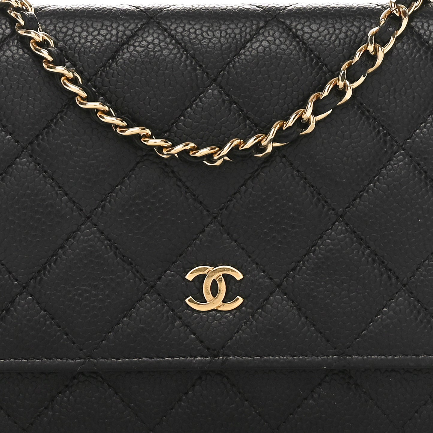 Caviar Quilted Wallet on Chain WOC Black