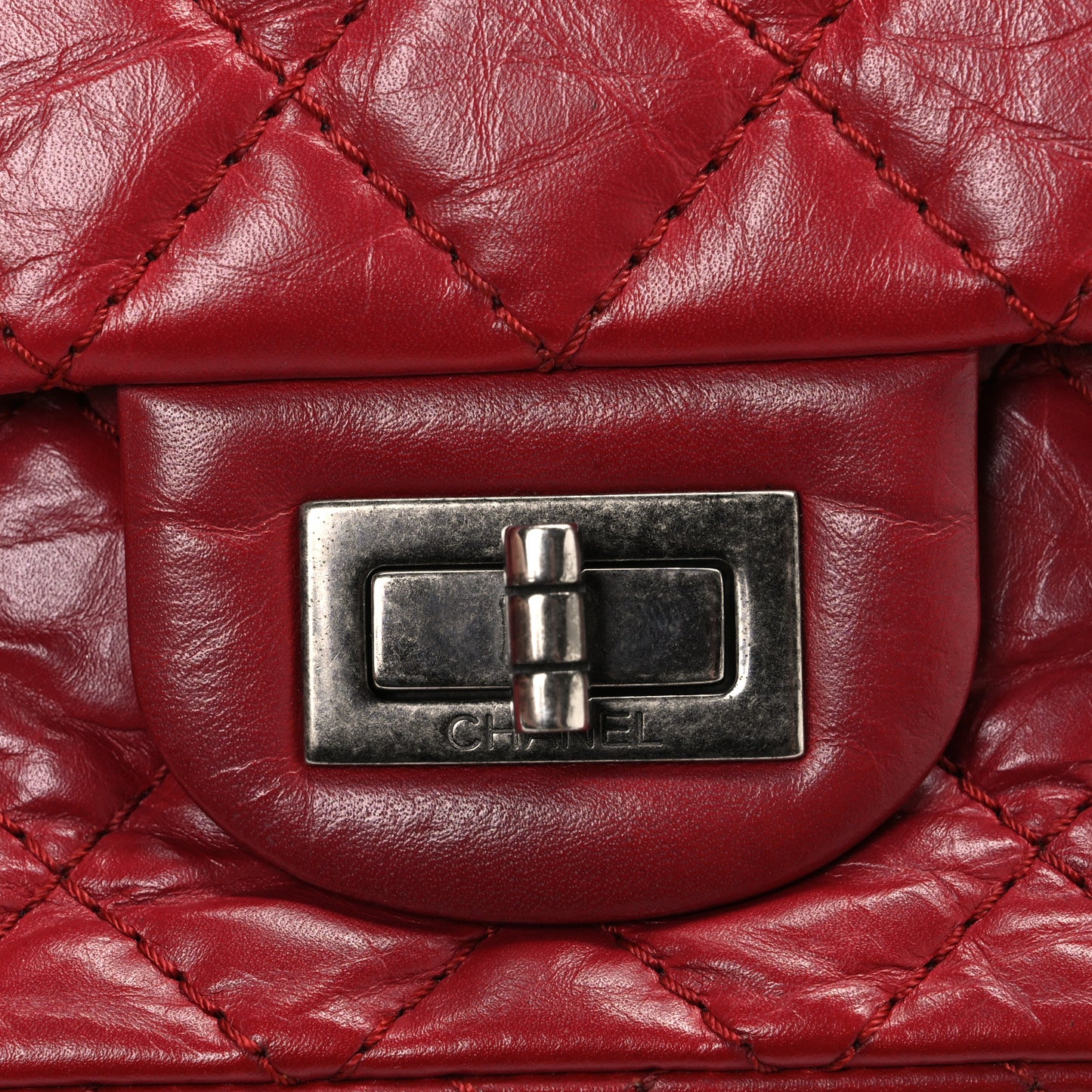 Aged Calfskin Quilted 2.55 Reissue 225 Flap Red