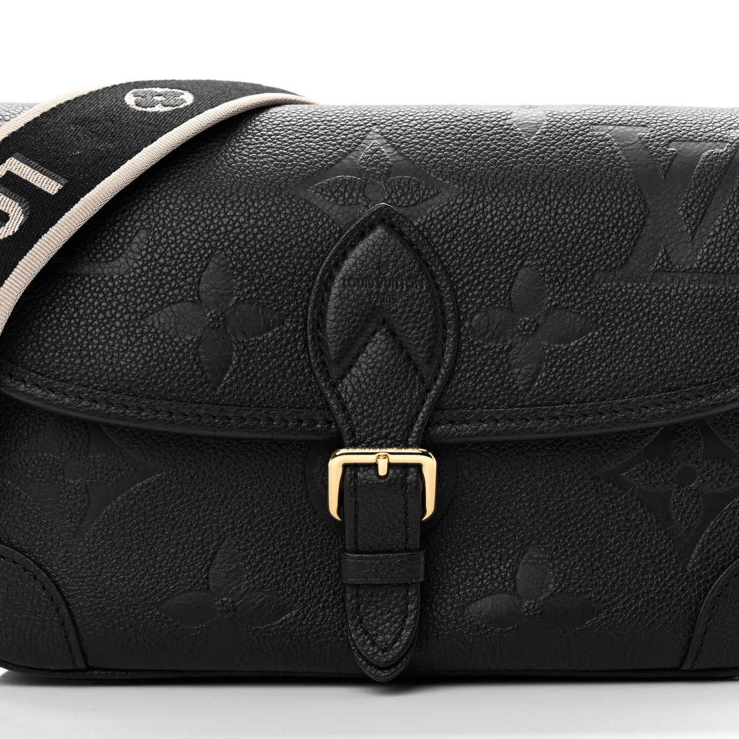 Empreinte Monogram Giant Diane Black