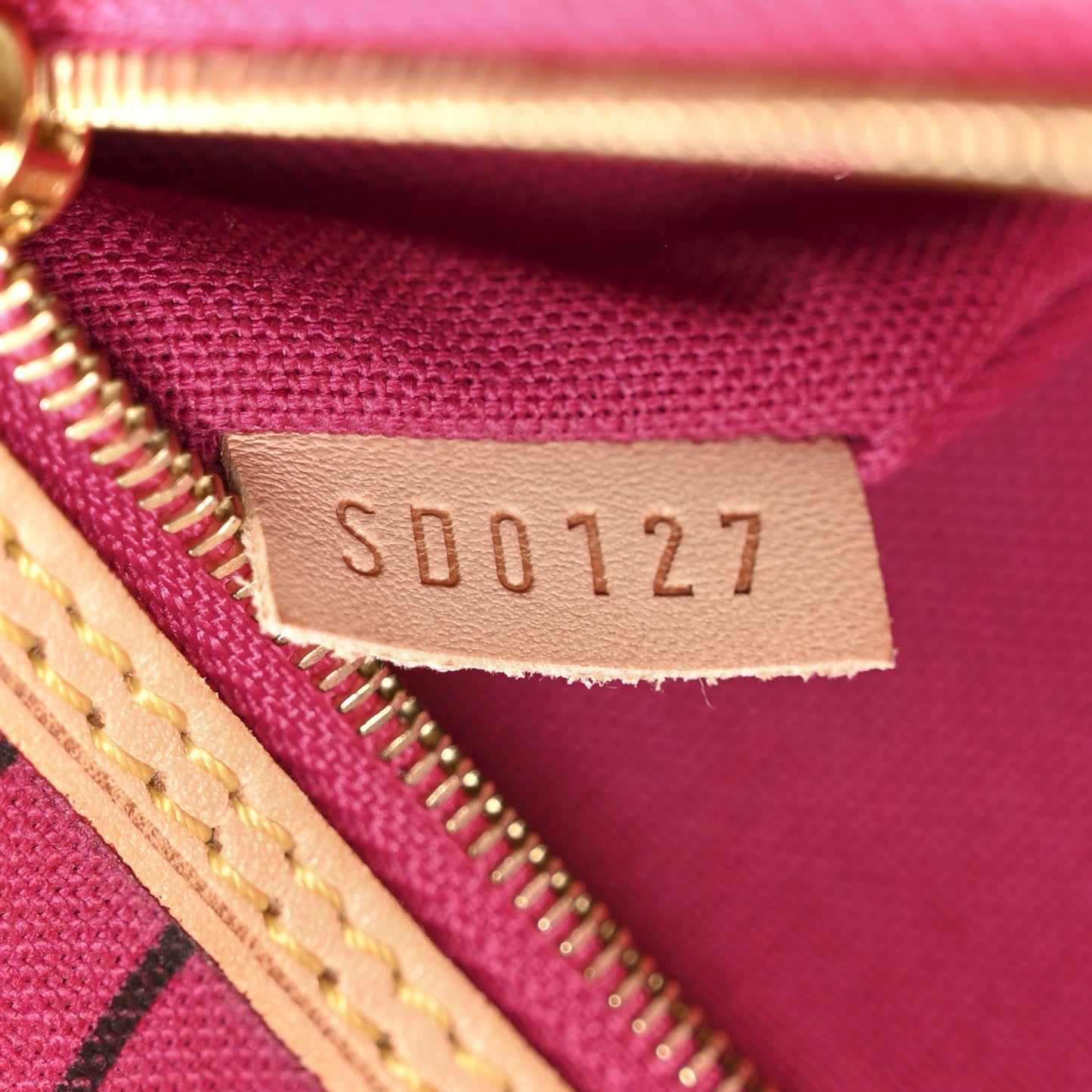 Monogram Delightful MM Pivoine
