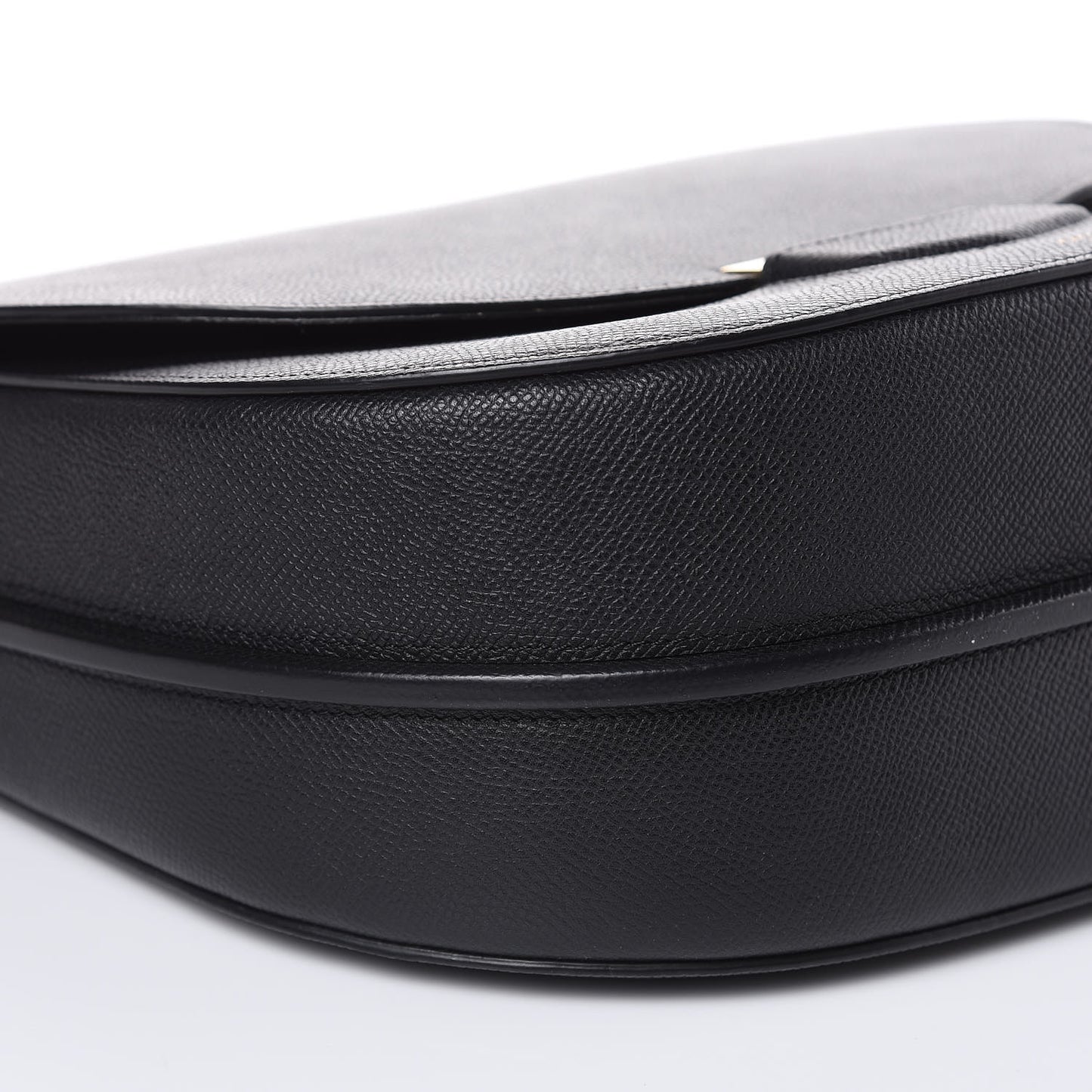 Grained Calfskin Medium Trotteur Black