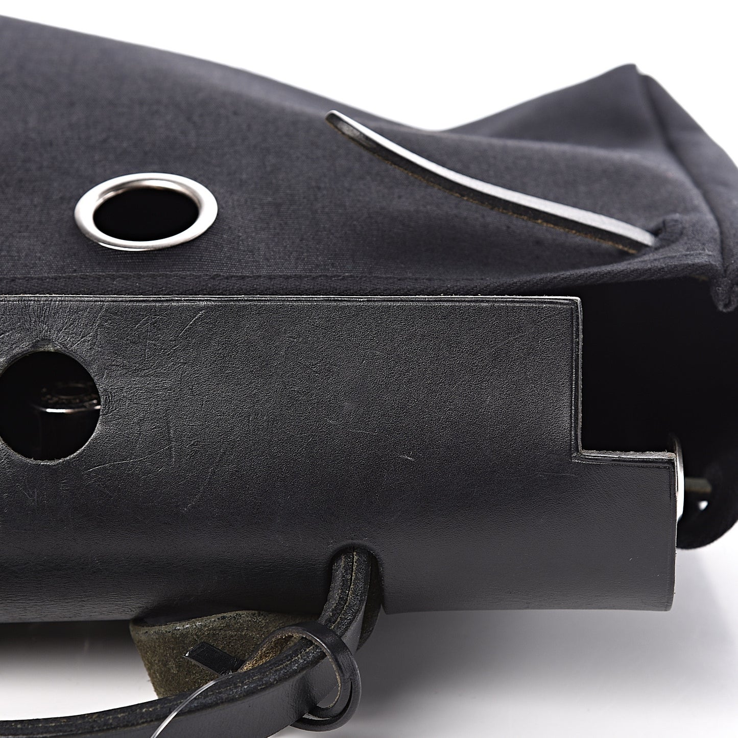Toile Vache Calfskin Herbag 30 PM Black Natural