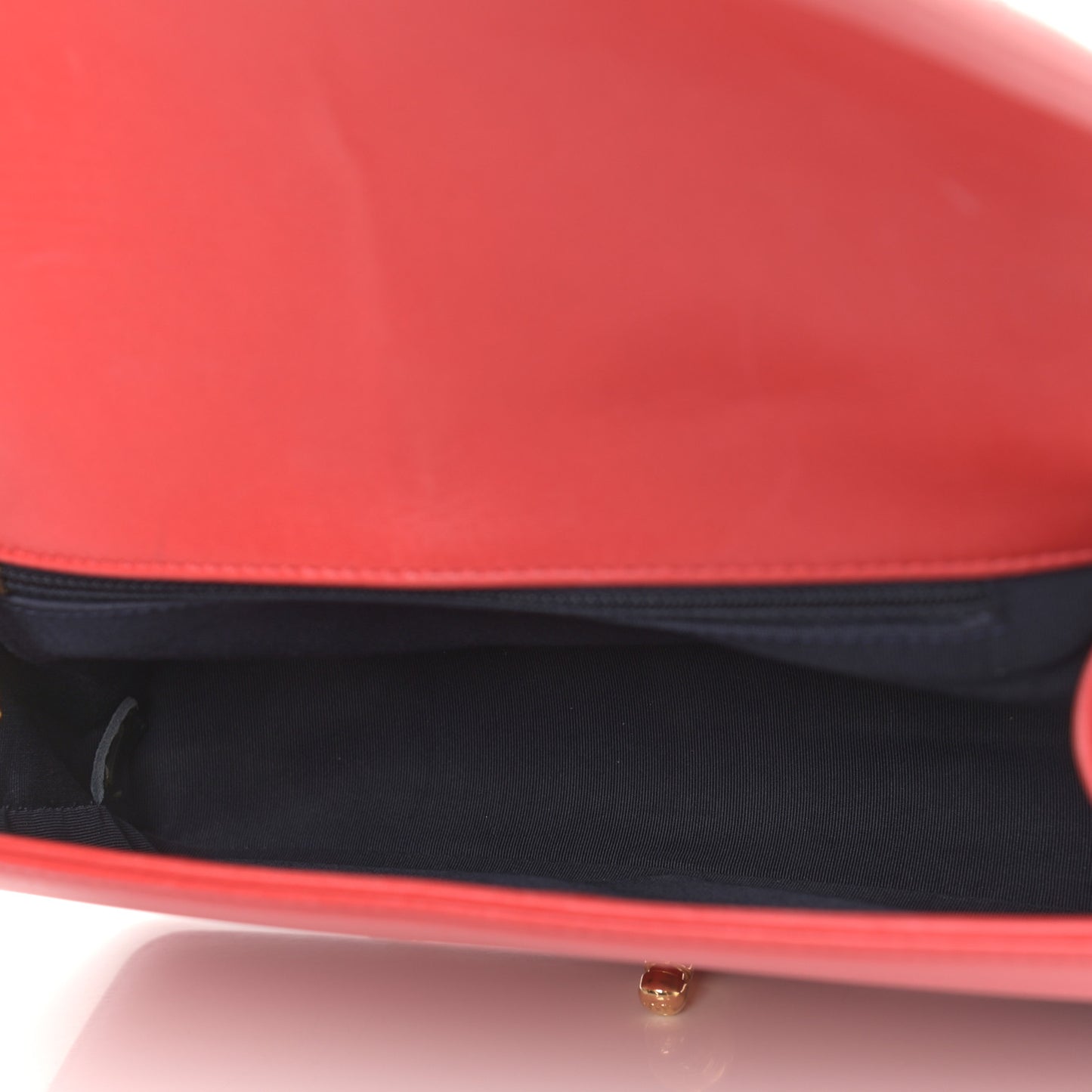 Lambskin Embossed New Medium Boy Cube Flap Red