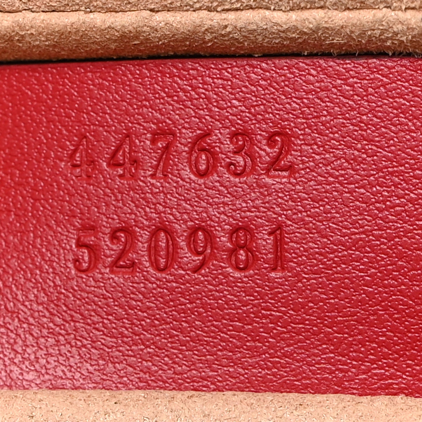 Calfskin Matelasse Small GG Marmont Chain Shoulder Bag Hibiscus Red