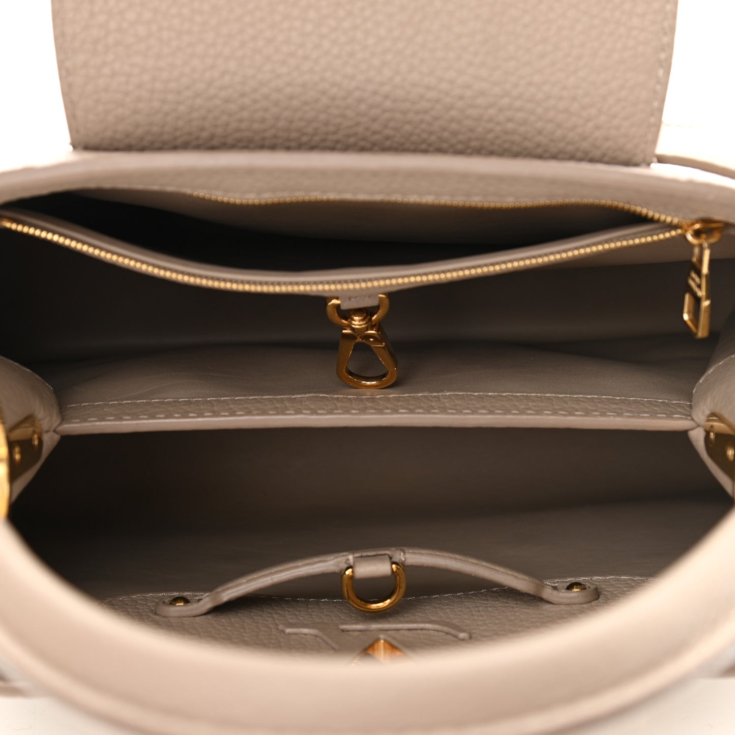 Taurillon Studded Sol Capucines PM Galet