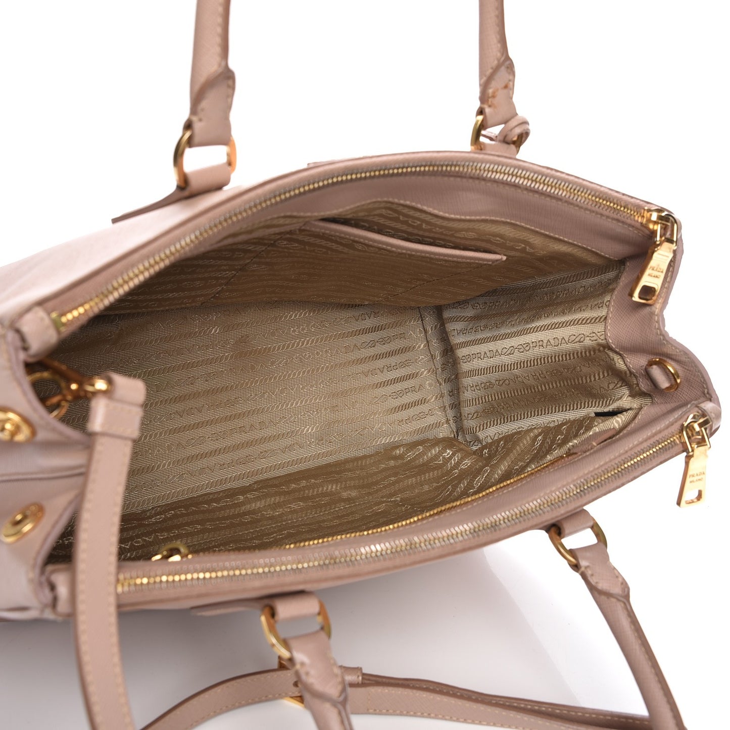 Saffiano Medium Galleria Double Zip Tote Cammeo