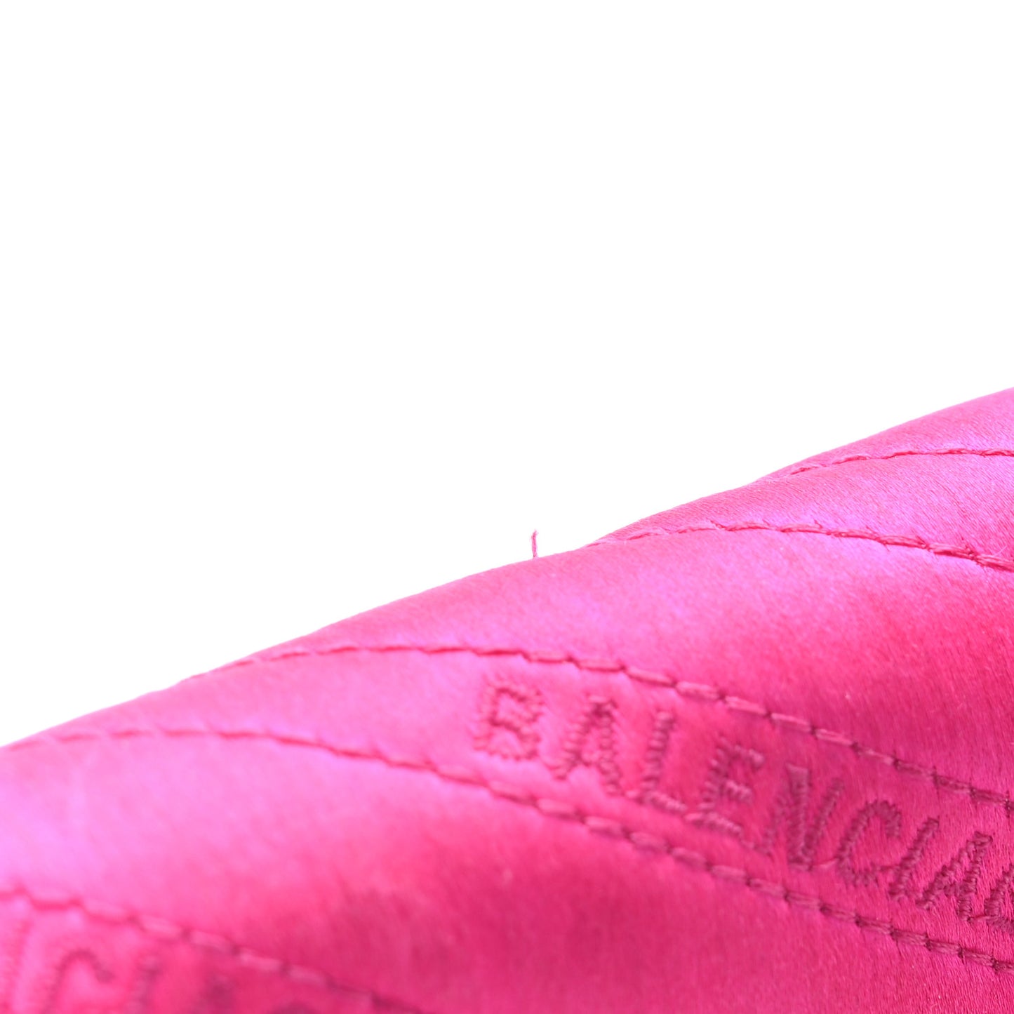 Satin Jacquard Logo Matelasse BB Wallet On Chain Fuchsia